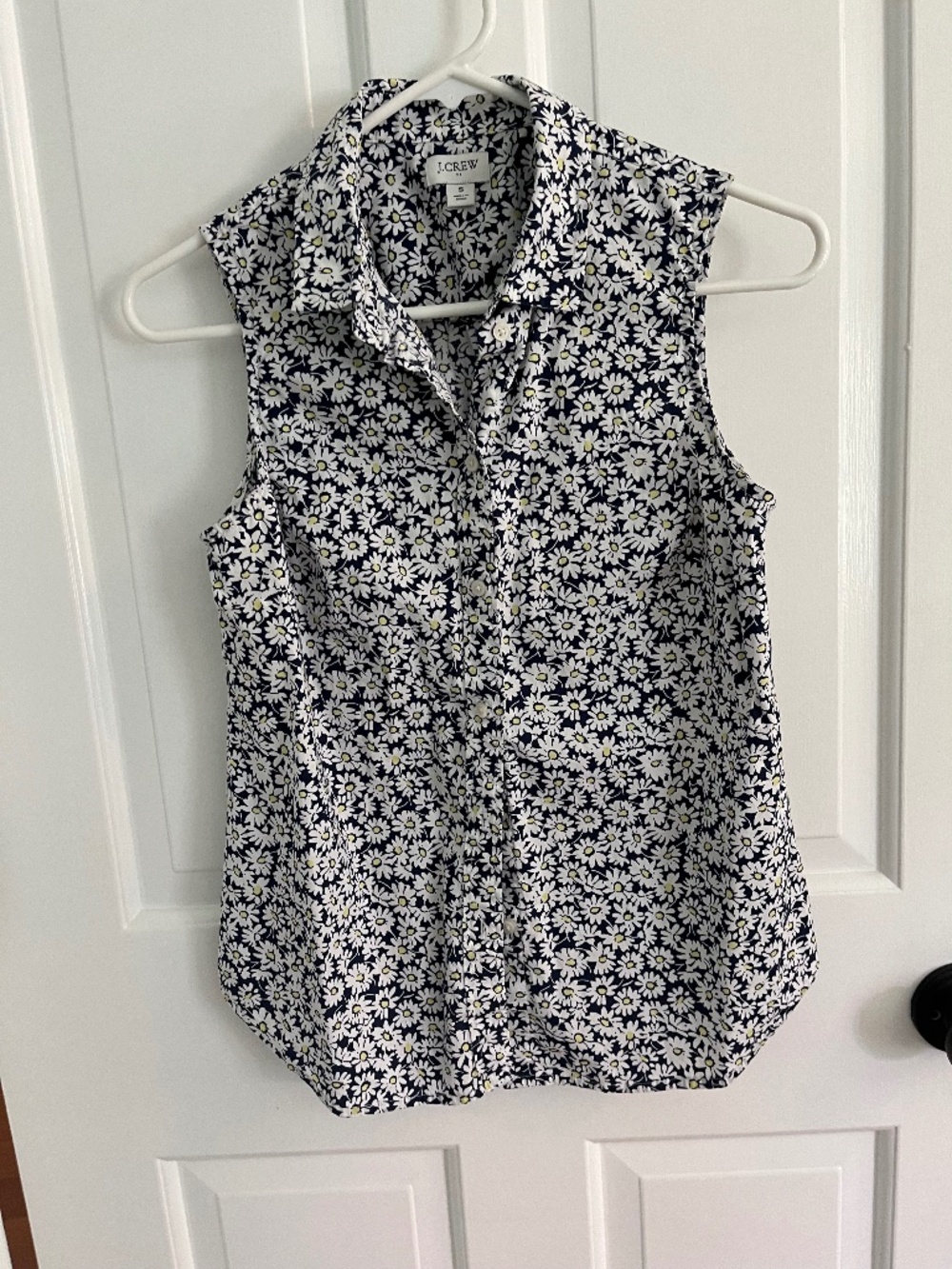 Sleeveless Blouse
